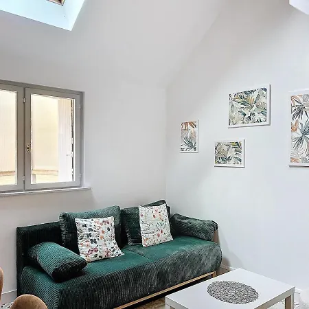 Le Saint Jacques - Premium Air-Conditioned Apartment * 沙泰勒罗